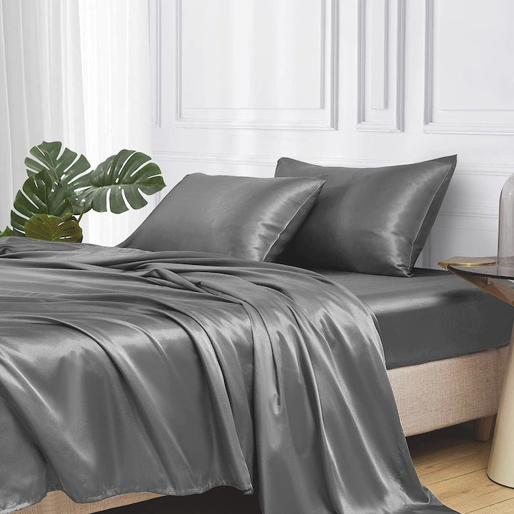 Lenjerie de pat dublu 2 persoane Hggzeg Lenjerie de pat Set lenjerie de pat din finet satinat 4 piese Cearceaf cu elastic 198x203 cm Cearsaf pat 274x260 cm Doua fete de perna 51x102 cm Absorbant de umiditate si respirabil Poliester Gri
