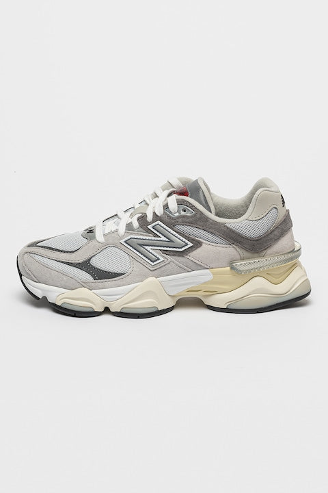 New Balance - Pantofi sport unisex de piele intoarsa cu garnituri de material textil 9060 Alb/Gri cenusiu/Gri inchis 12 rate cu 0% dobândă