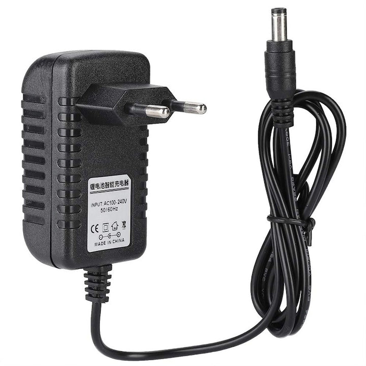 Alimentator Stabilizat intrare 220V iesire 12V 2A 24W