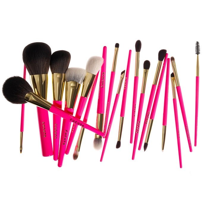 #CUCUTASANGELS ESSENTIALS - Set 19 Pensule Cu Pouch Roz