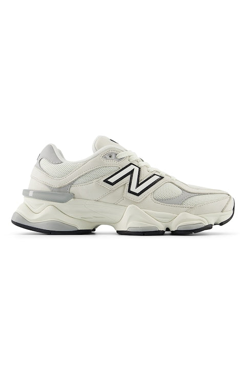 New Balance - Pantofi sport din piele cu insertii din plasa 9060  Gri deschis/Crem 12 rate cu 0% dobândă