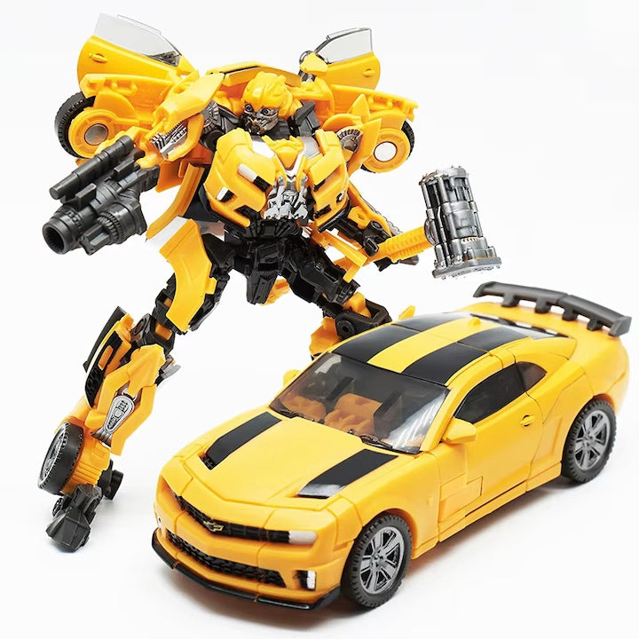 Robot transformer 2-in-1 Bumble Bee  13cm Iluminare Set Ochi si arme  Model de masina  Detalii din filmul Transformer  Capodopera din seria Transformers Galben Imperial  Ambalaj editie platina cu accesorii suplimentare perfecta pentru baieti si colectii